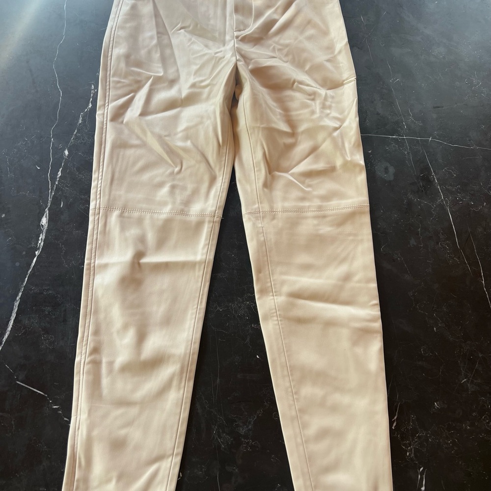 Zara Women Beige pants